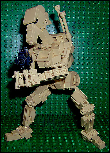 Illustration for article titled Porkins’ B3-3R Astrokeg LEGO Droid Mixes Our Three Favorite Things